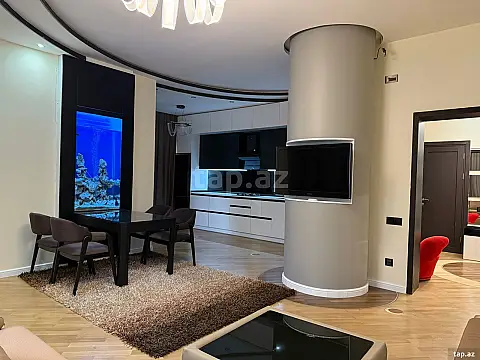 Kirayə verilir 2 otaqlı yeni tikili 80 m²