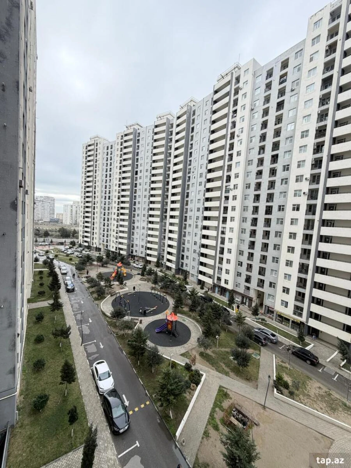 Kirayə verilir 3 otaqlı yeni tikili 96 m²