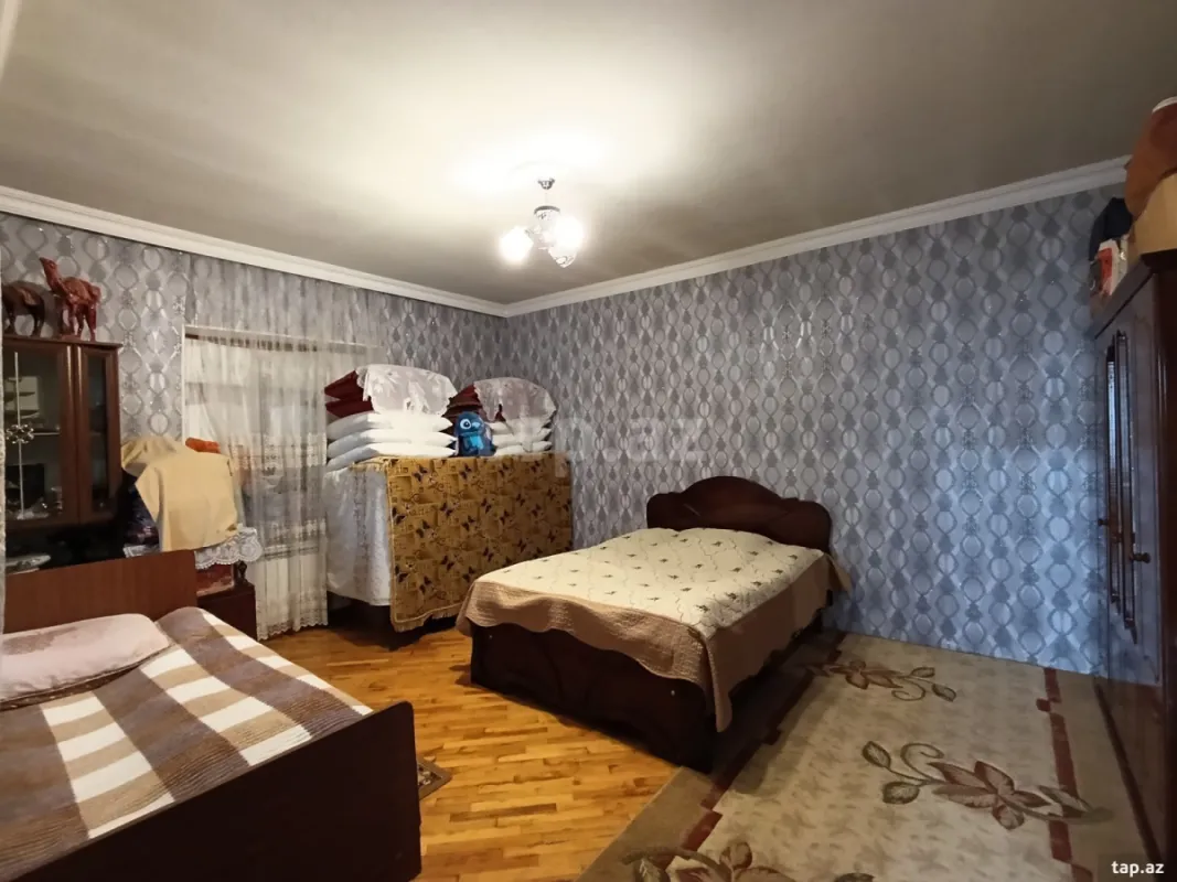 Satılır 4 otaqlı həyət evi