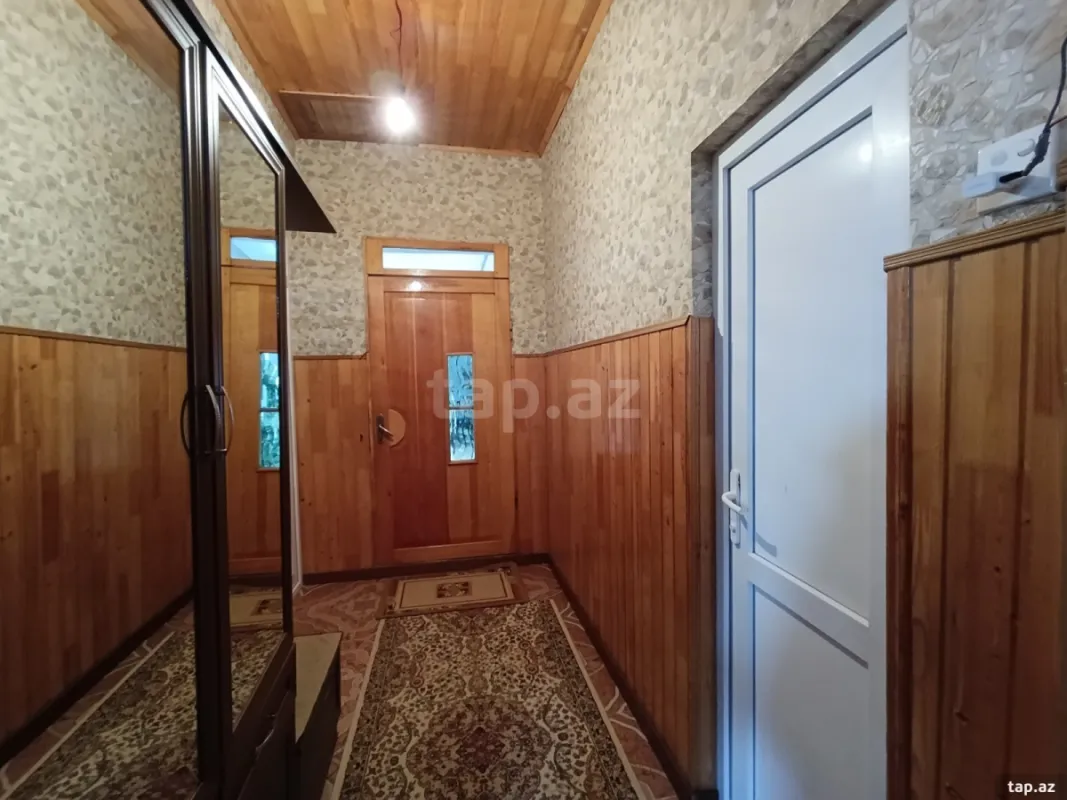 Satılır 4 otaqlı həyət evi