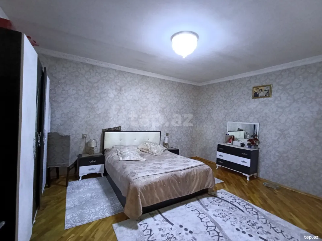 Satılır 4 otaqlı həyət evi