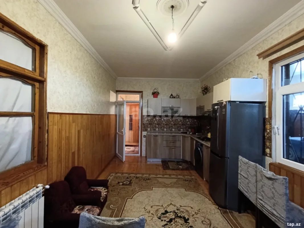 Satılır 4 otaqlı həyət evi