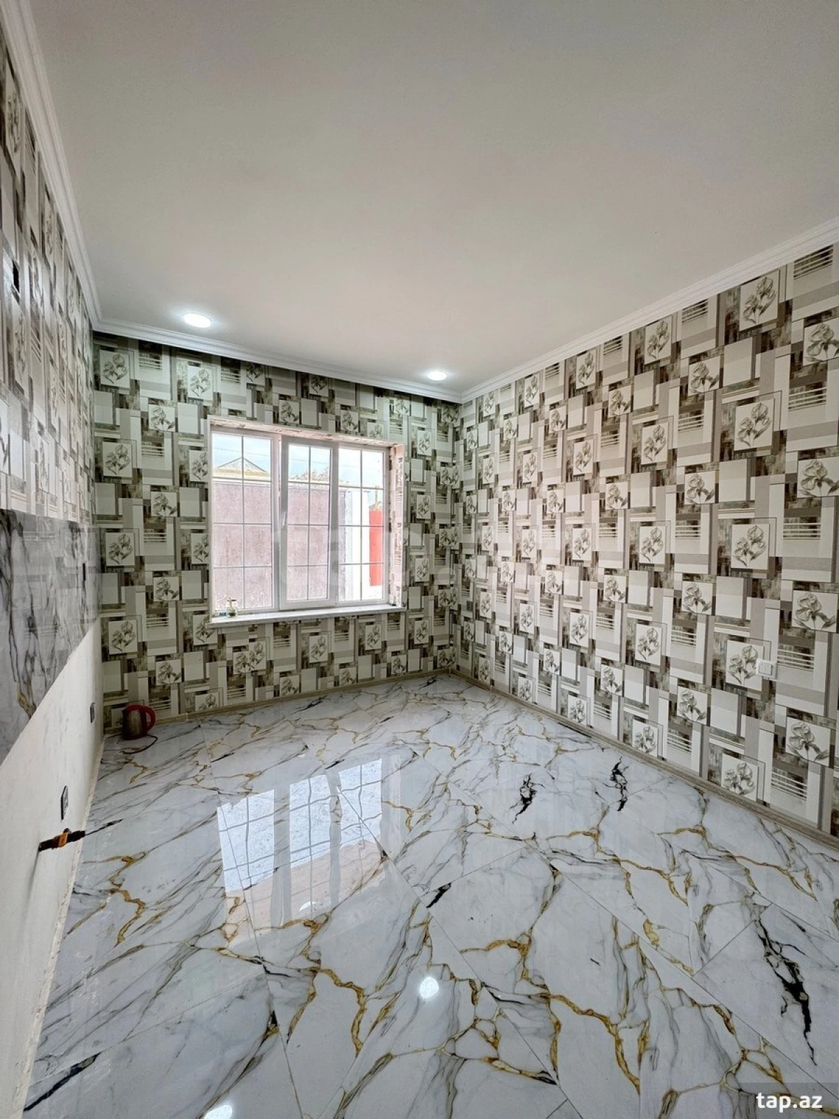 Satılır 3 otaqlı həyət evi