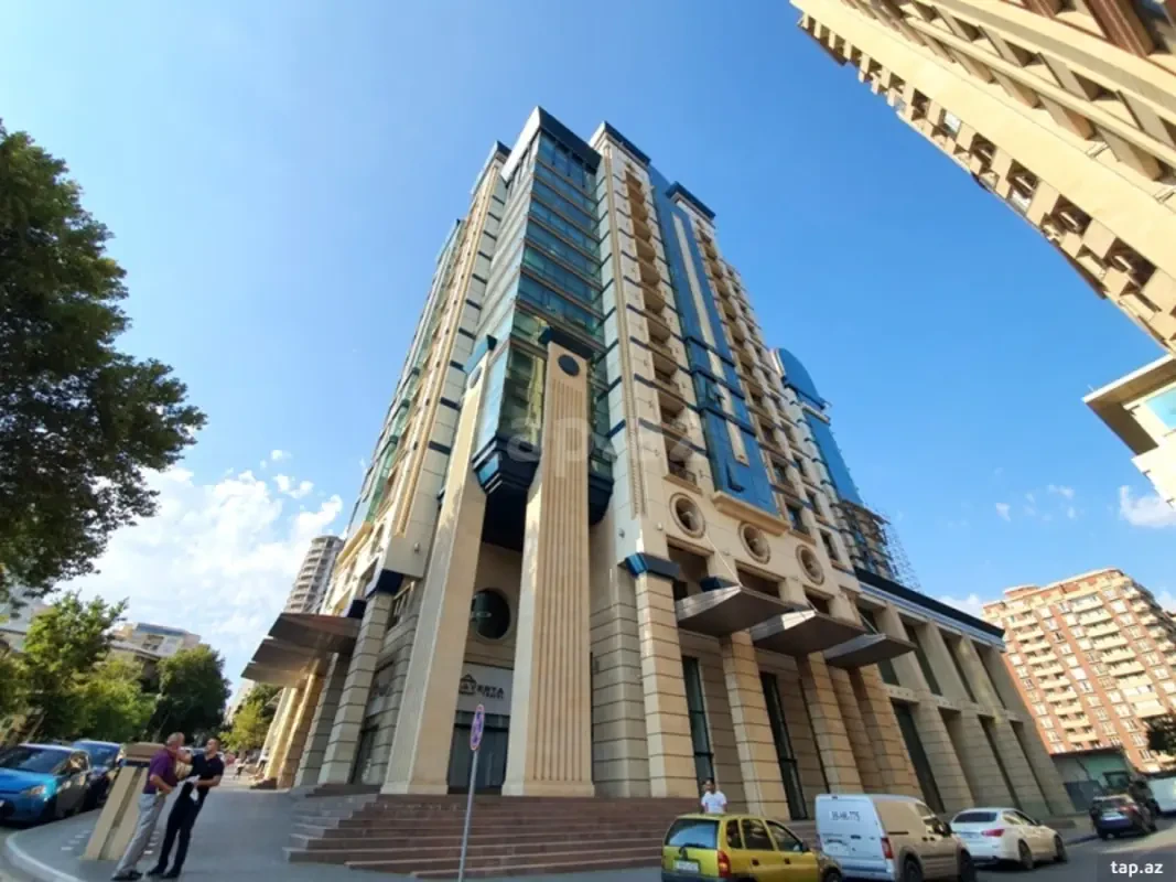 Kirayə verilir 3 otaqlı yeni tikili 106 m²