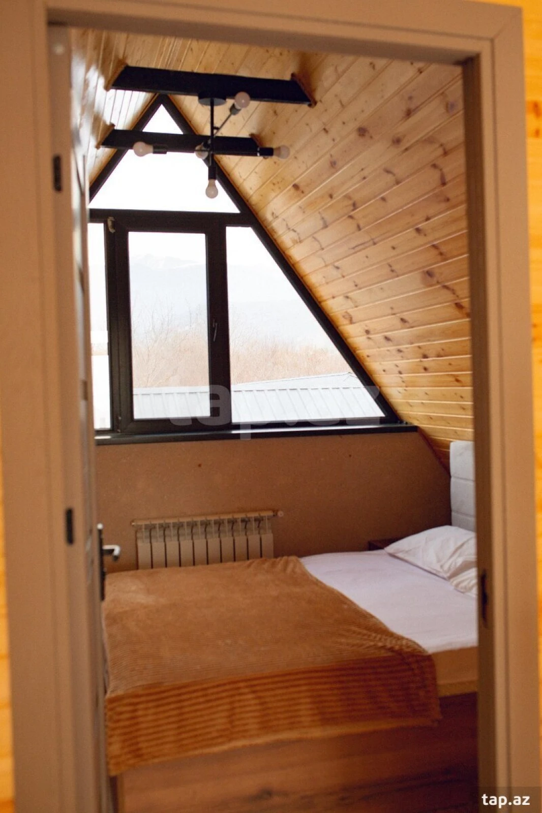 Kirayə verilir 4 otaqlı həyət evi