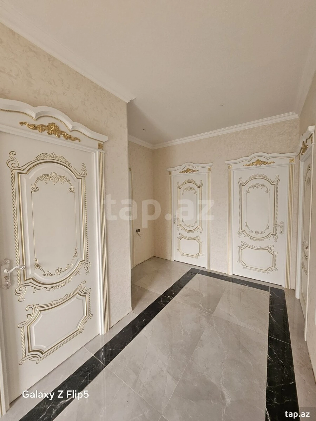 Satılır 6 otaqlı həyət evi 160 m²