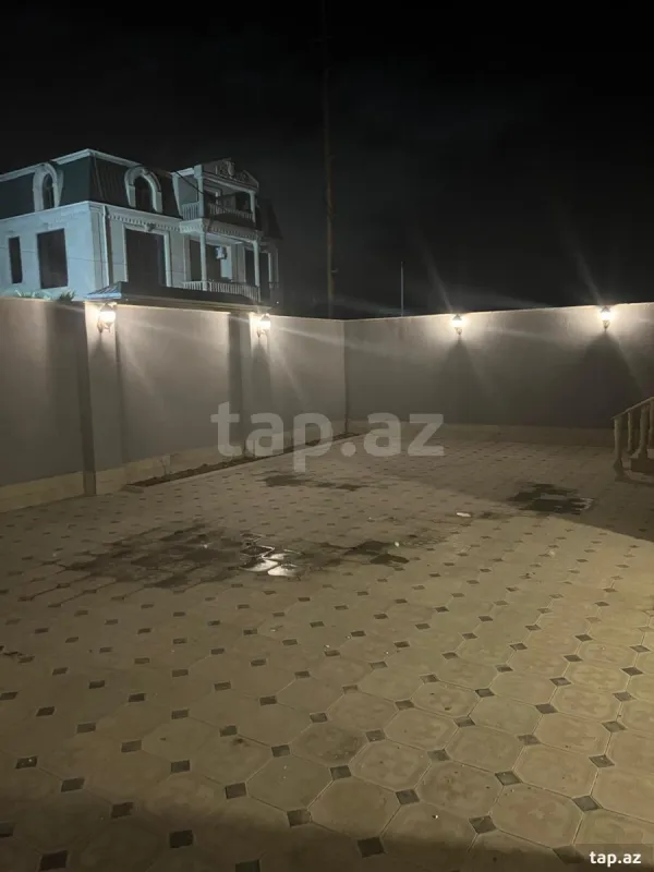 Satılır 6 otaqlı həyət evi 160 m²