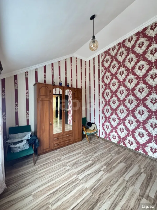 Satılır 4 otaqlı həyət evi