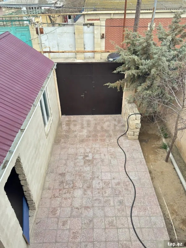Satılır 4 otaqlı həyət evi