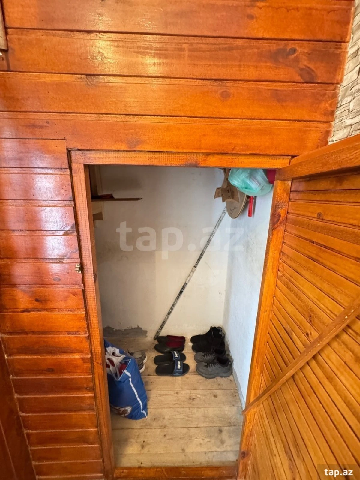 Satılır 4 otaqlı həyət evi