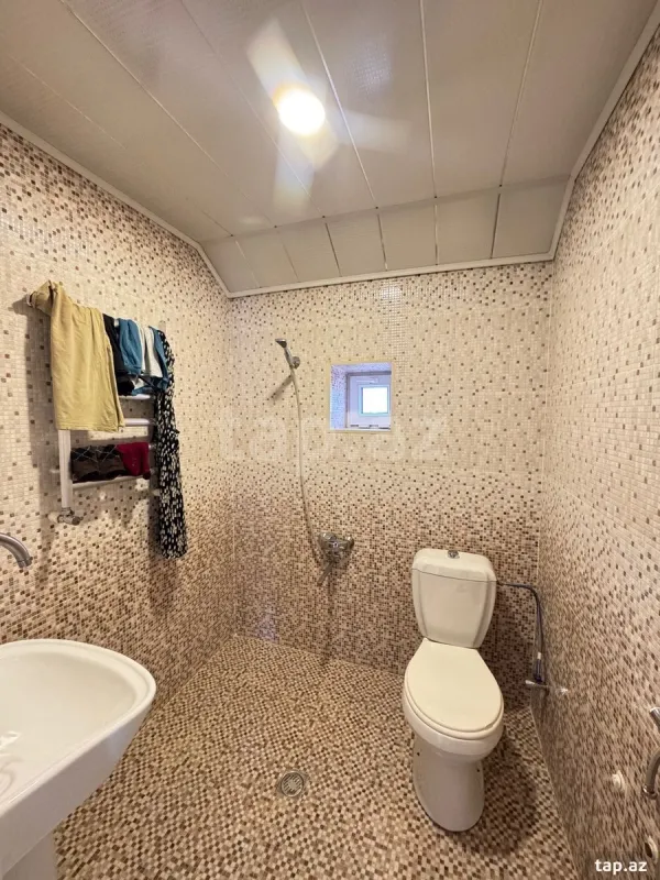 Satılır 4 otaqlı həyət evi