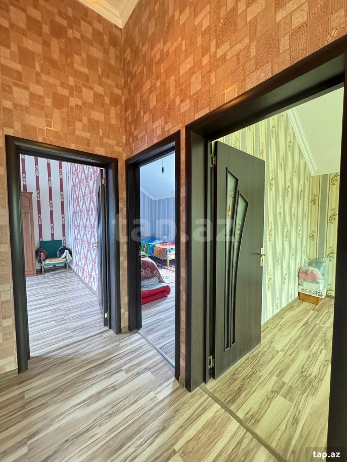 Satılır 4 otaqlı həyət evi