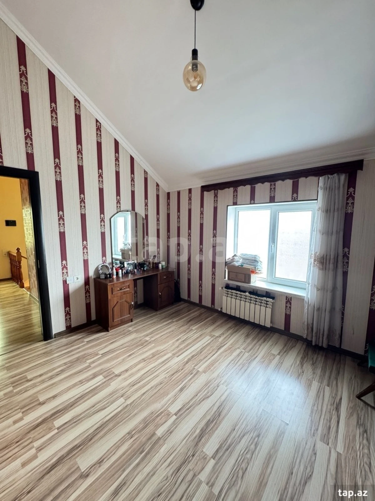 Satılır 4 otaqlı həyət evi