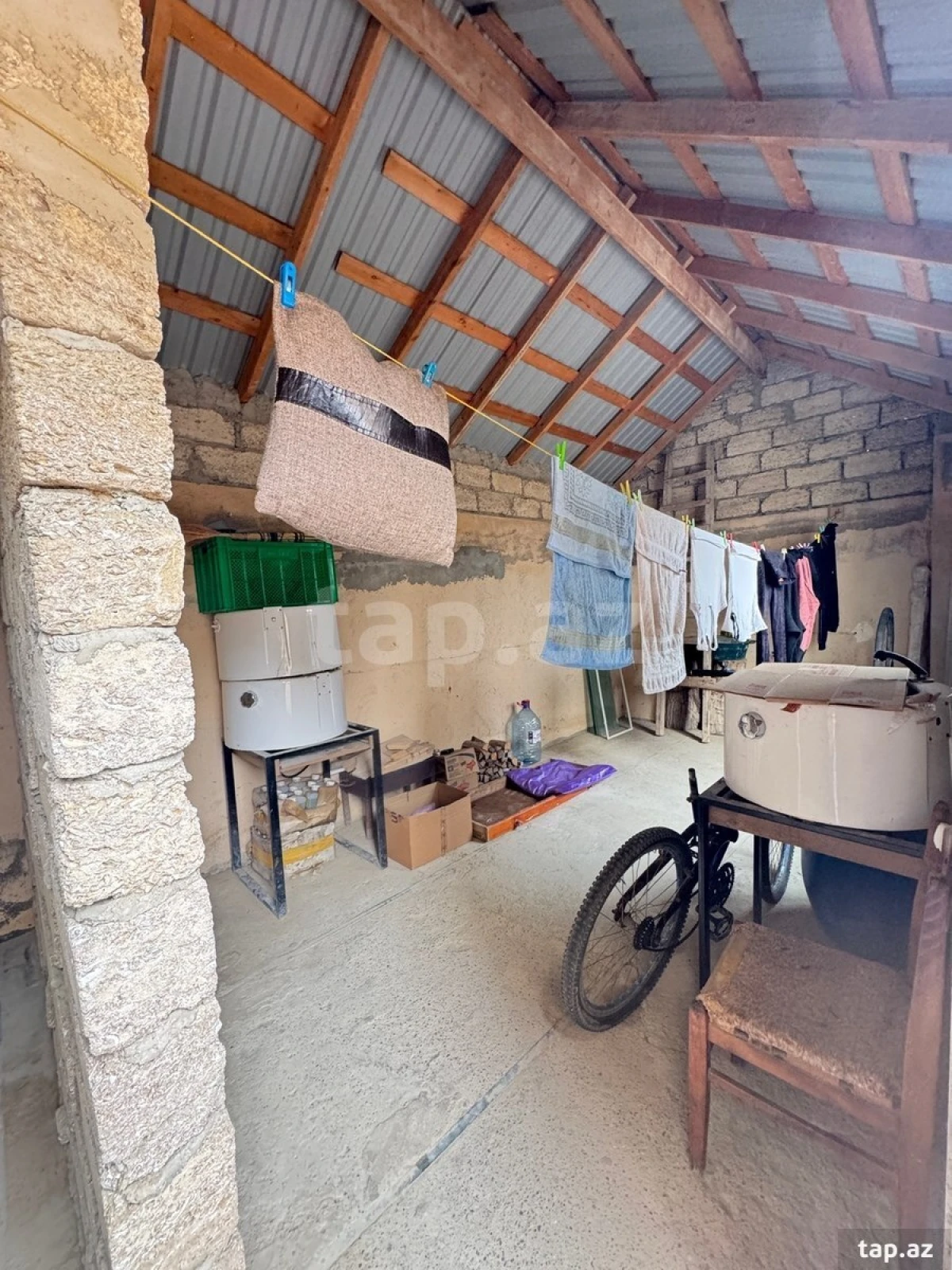 Satılır 4 otaqlı həyət evi