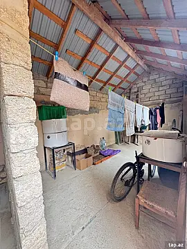 Satılır 4 otaqlı həyət evi