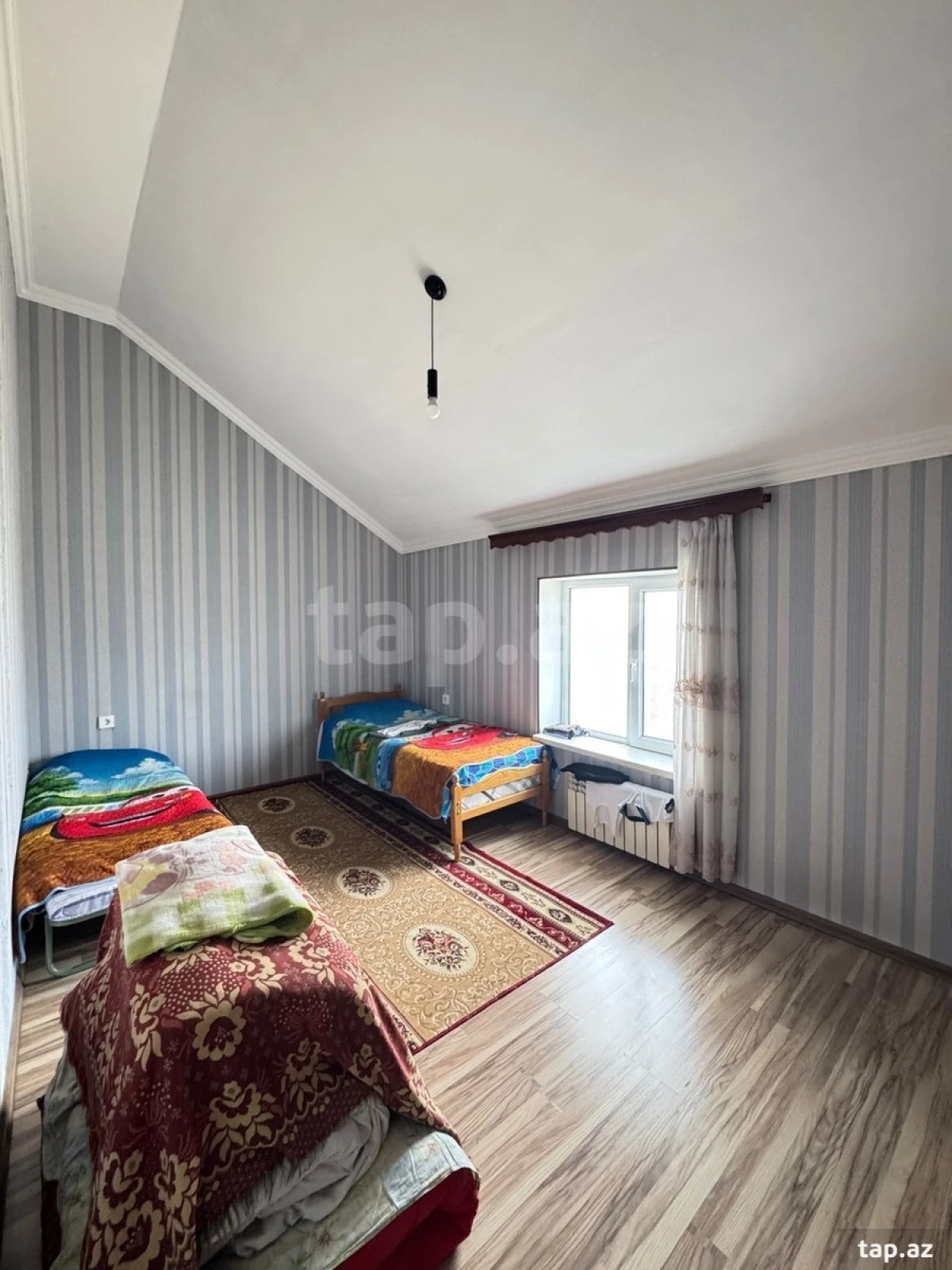 Satılır 4 otaqlı həyət evi