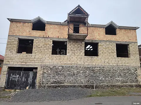 Satılır 6 otaqlı həyət evi 480 m² — Zaqatala 6 otaq 480.00 m²