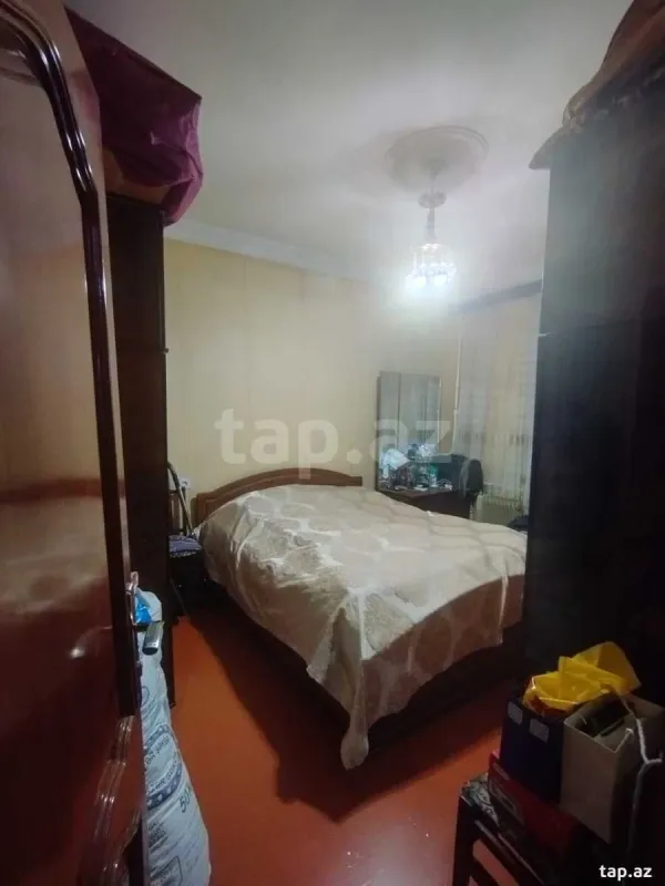 Satılır 4 otaqlı mənzil 100 m²