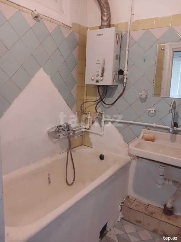 Kirayə verilir 2 otaqlı mənzil 60 m²