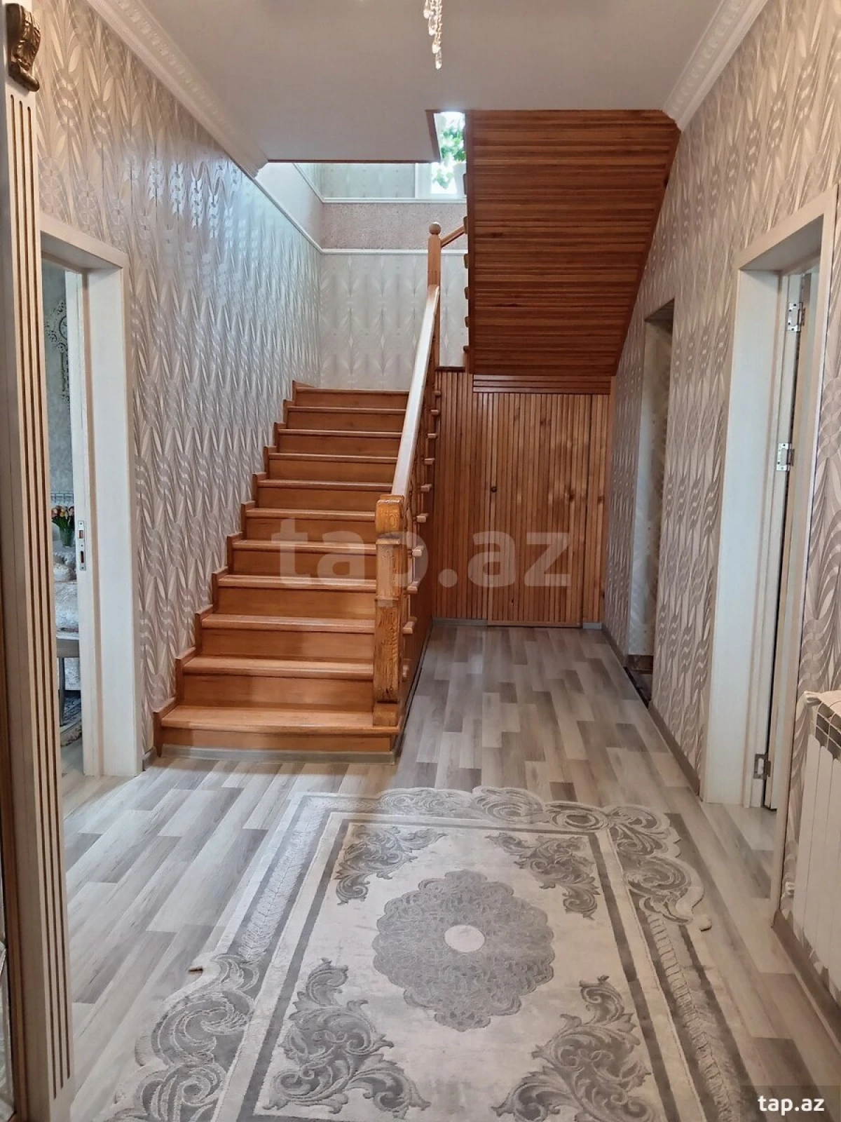 Satılır 5 otaqlı həyət evi