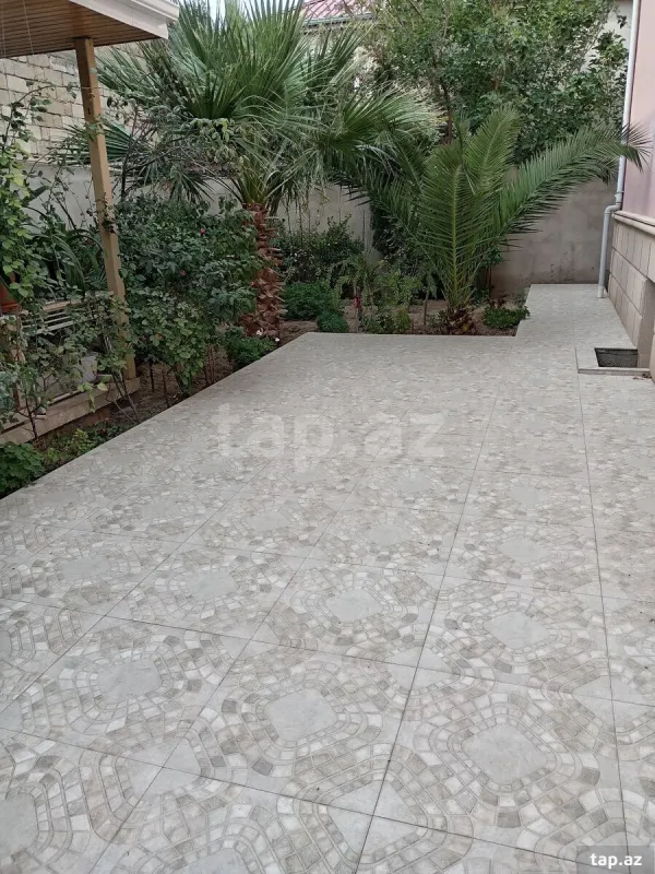 Satılır 5 otaqlı həyət evi