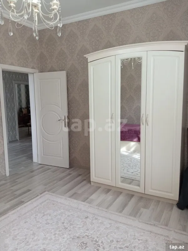 Satılır 5 otaqlı həyət evi