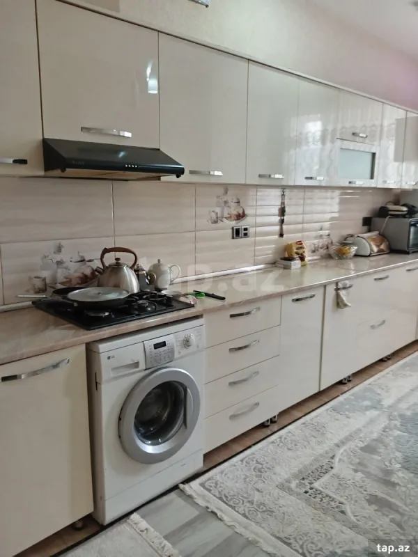 Satılır 5 otaqlı həyət evi