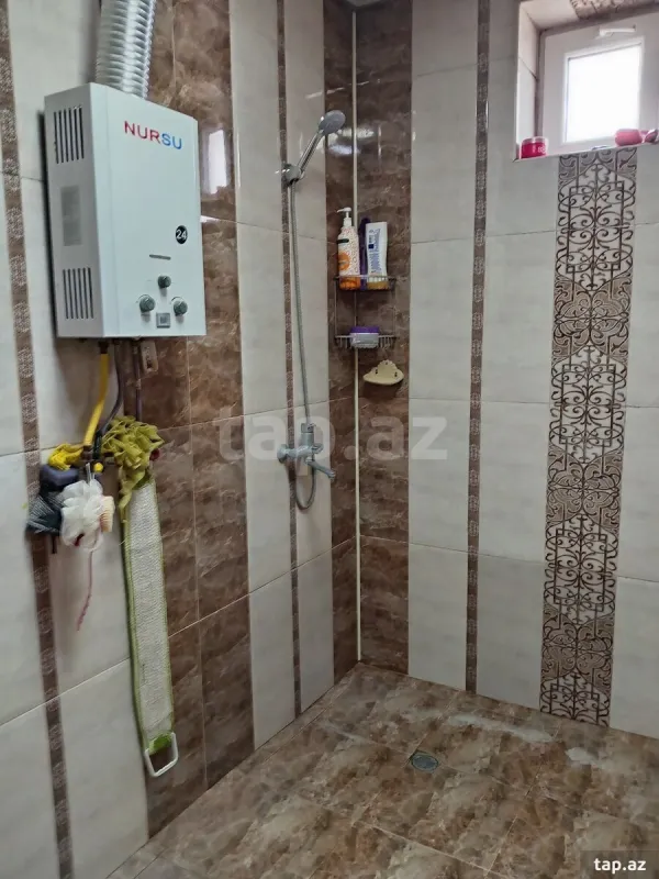 Satılır 5 otaqlı həyət evi