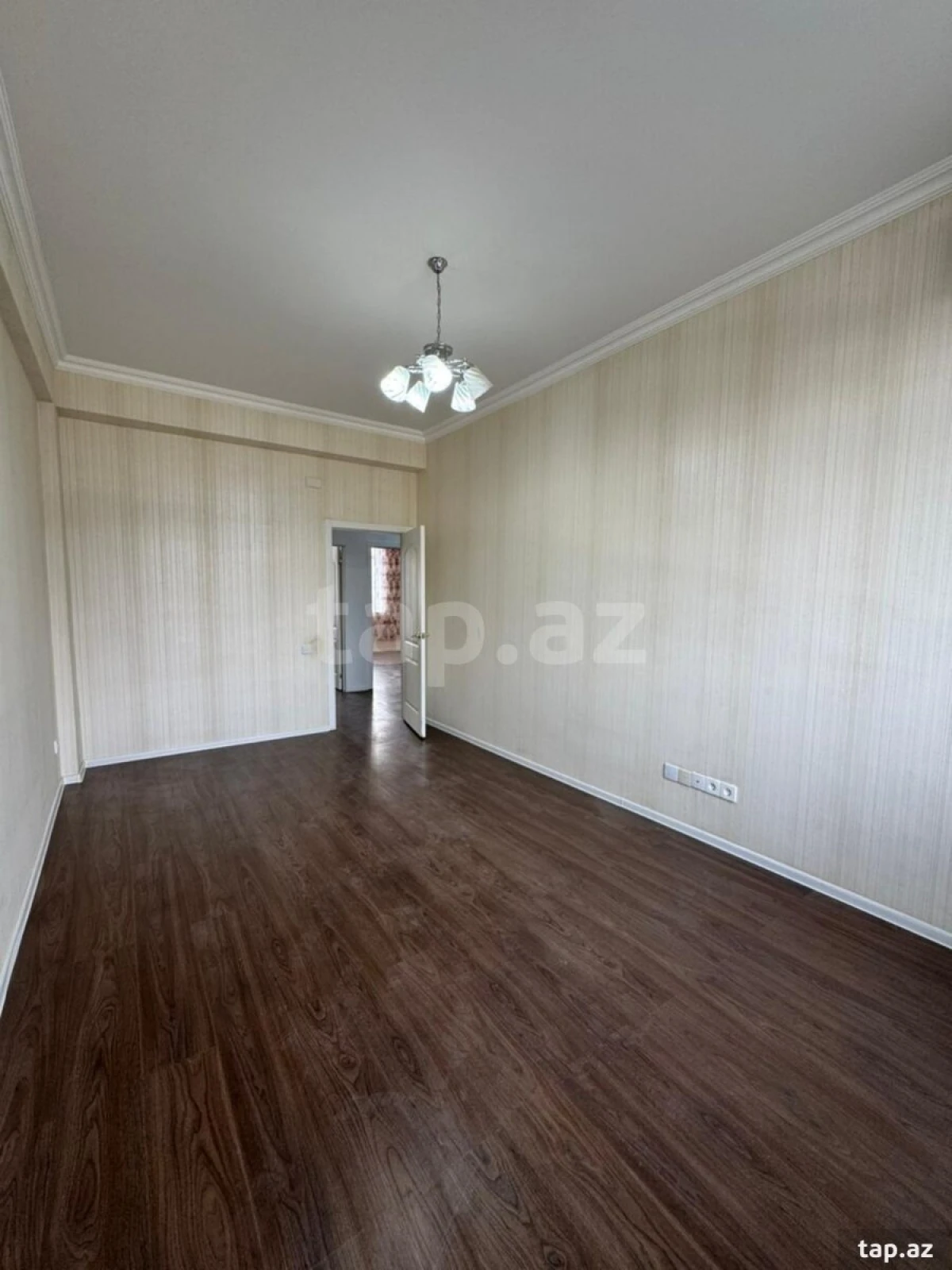 Kirayə verilir 2 otaqlı yeni tikili 65 m²