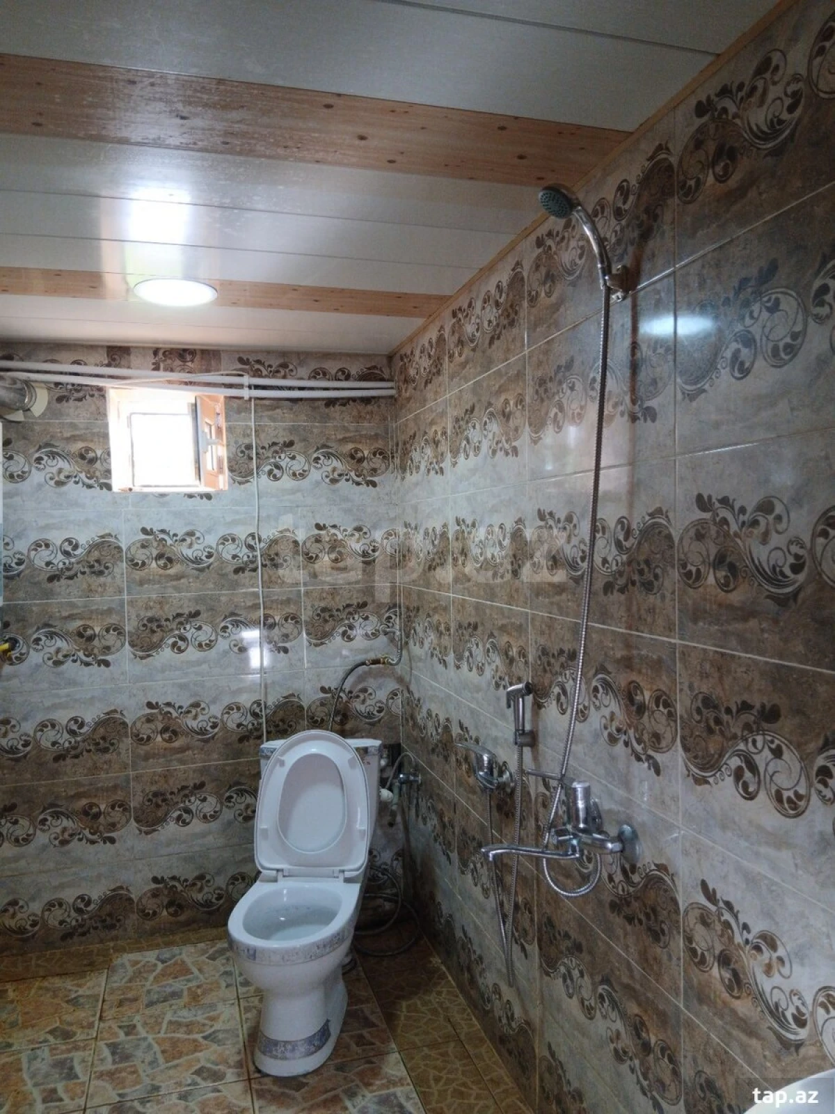 Kirayə verilir 3 otaqlı həyət evi