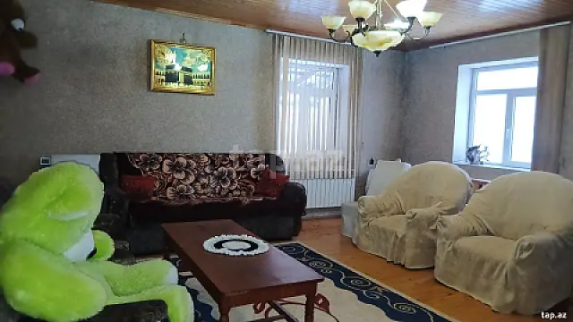 Kirayə verilir 3 otaqlı həyət evi