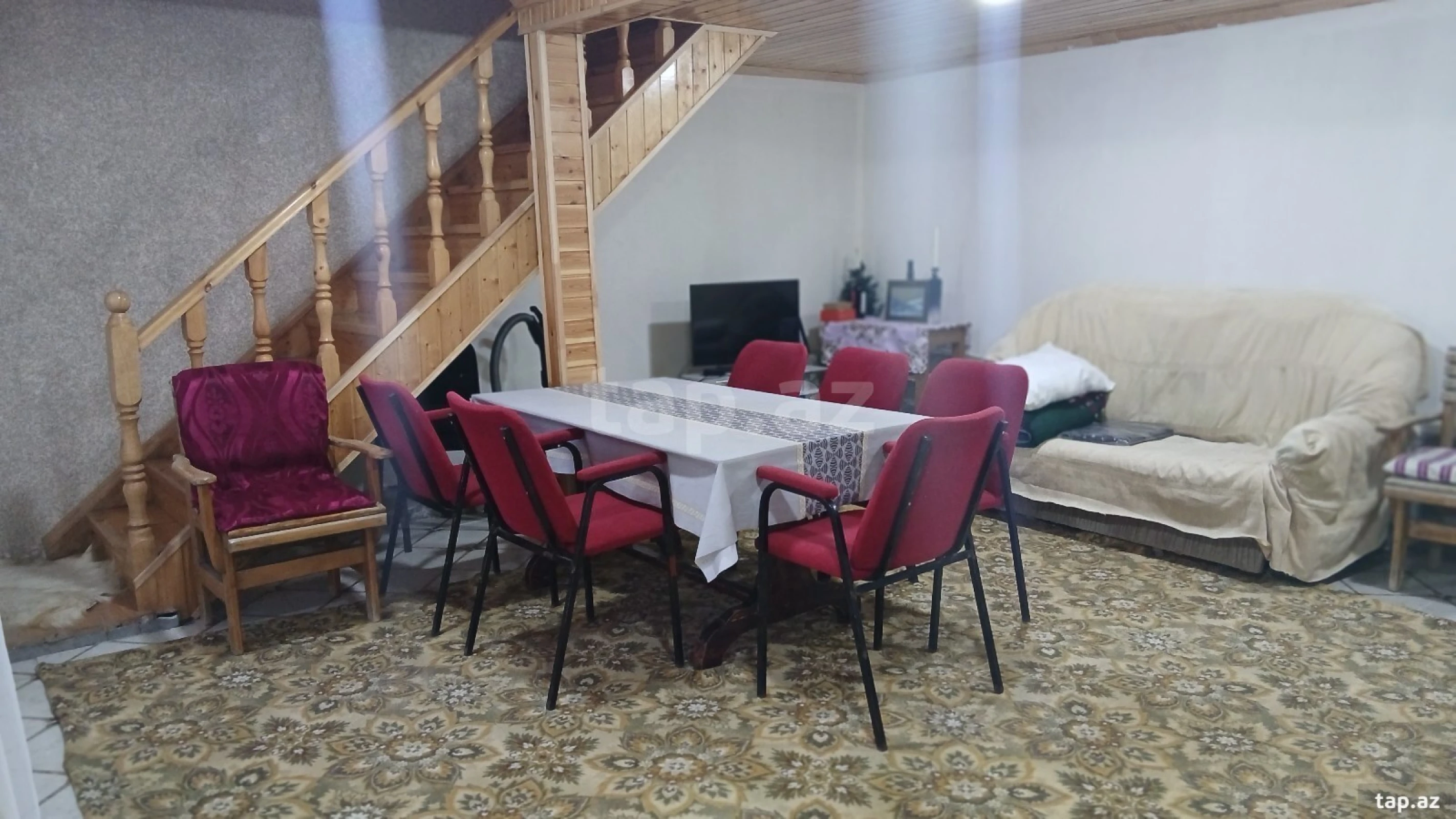 Kirayə verilir 3 otaqlı həyət evi