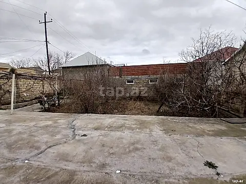 Satılır 9 otaqlı həyət evi