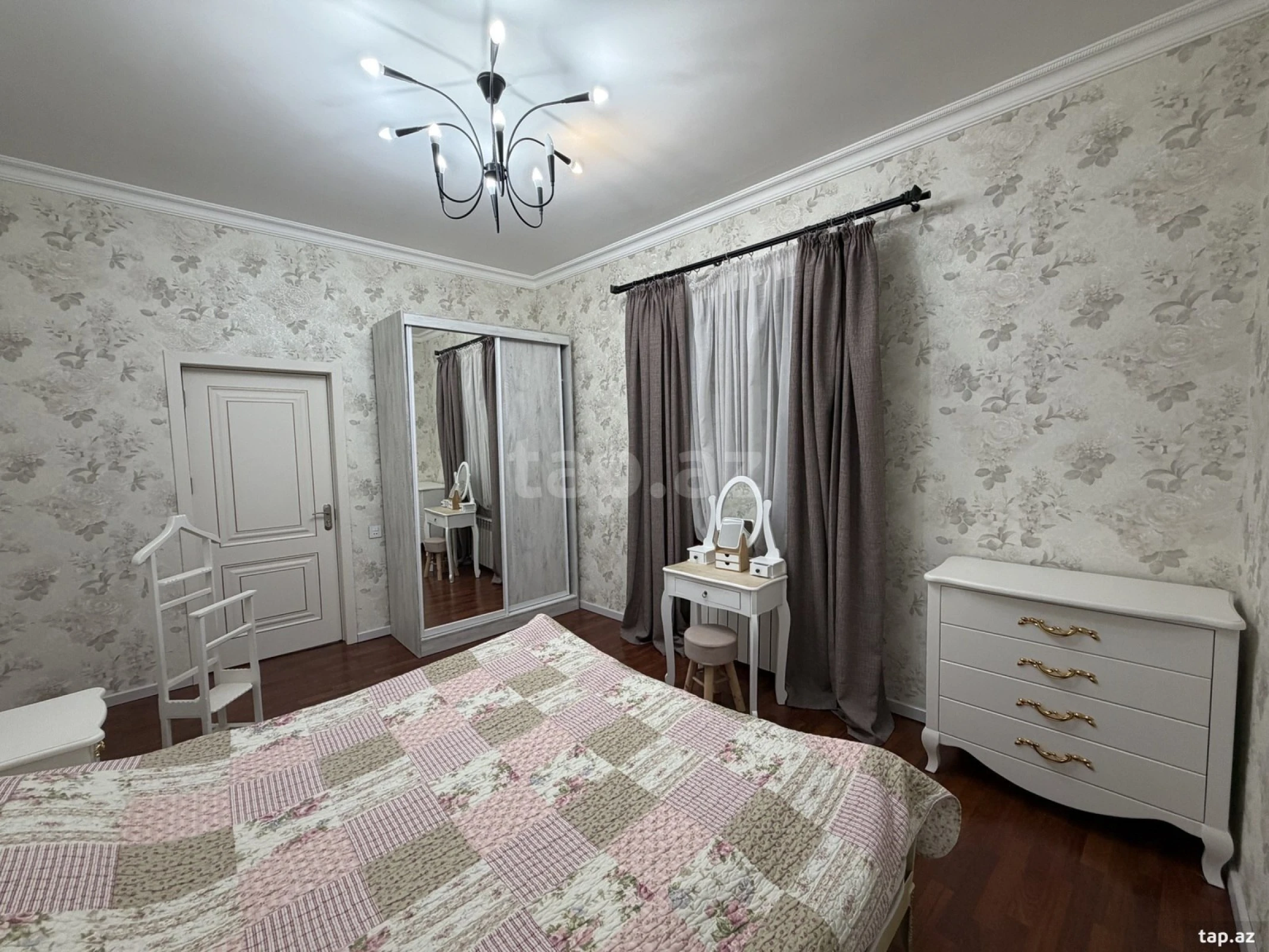 Satılır 3 otaqlı həyət evi