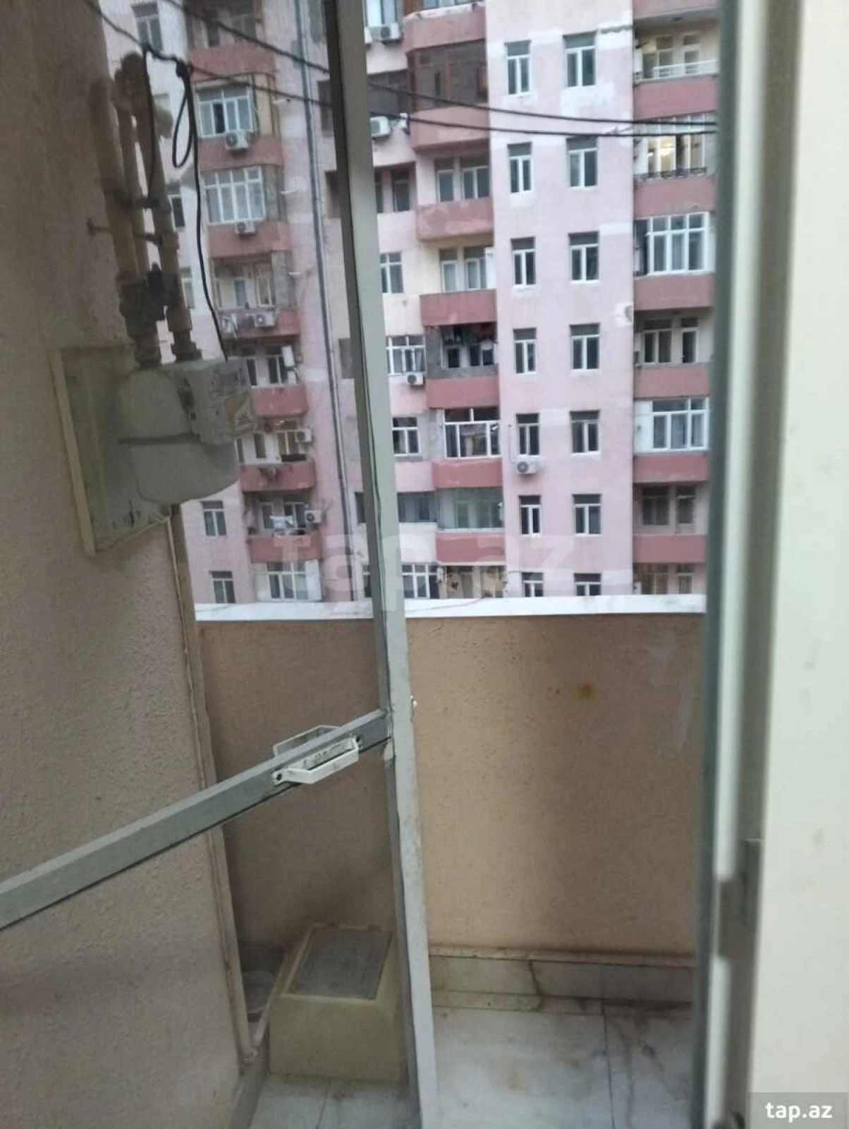 Kirayə verilir 3 otaqlı yeni tikili 70 m²