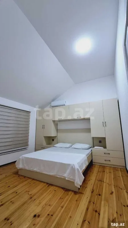 Kirayə verilir 4 otaqlı həyət evi