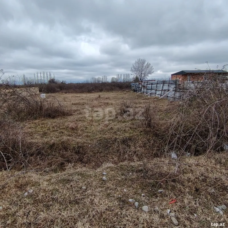 Satılır torpaq sahəsi