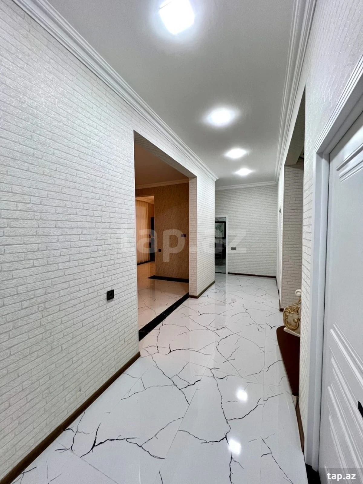 Kirayə verilir 7 otaqlı həyət evi