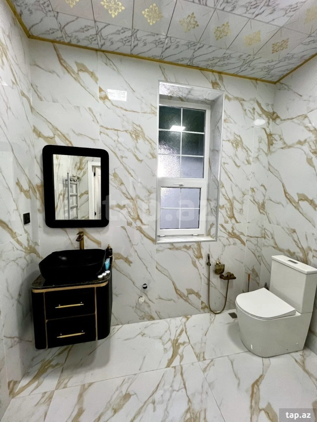 Kirayə verilir 7 otaqlı həyət evi