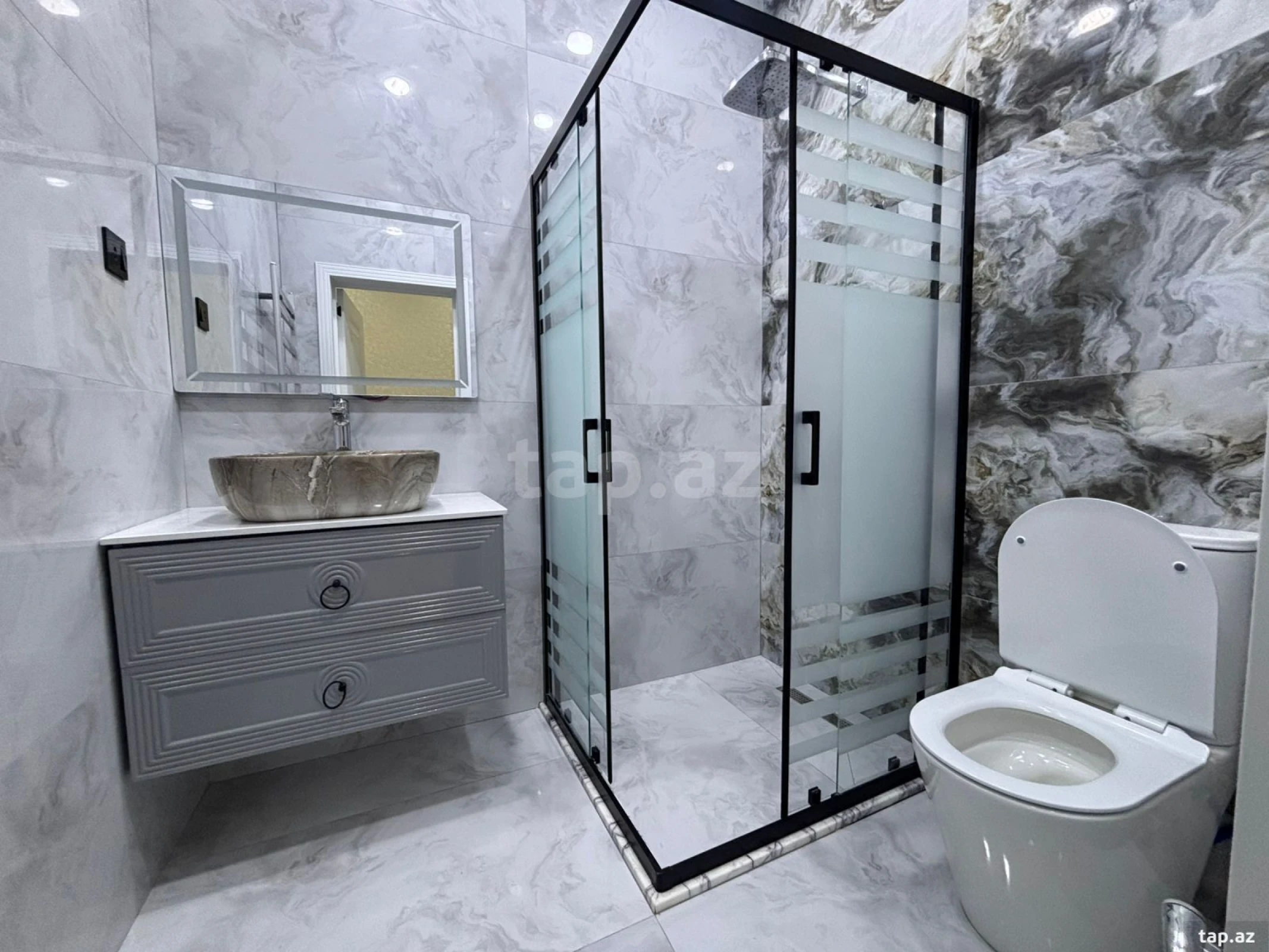 Satılır 4 otaqlı həyət evi