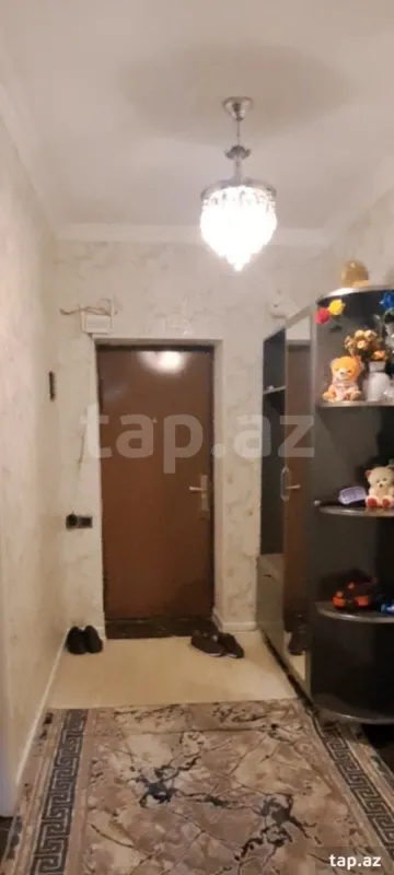 Satılır 4 otaqlı mənzil 90 m²