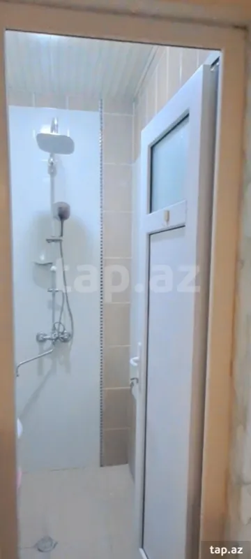 Satılır 4 otaqlı mənzil 90 m²
