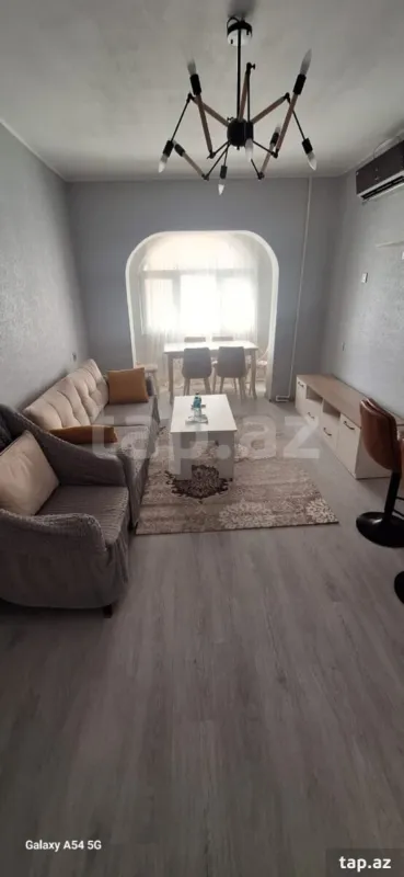 Kirayə verilir 2 otaqlı yeni tikili 65 m²