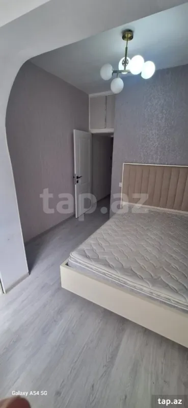 Kirayə verilir 2 otaqlı yeni tikili 65 m²