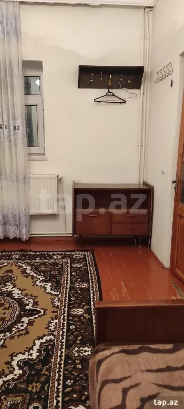 Kirayə verilir 1 otaqlı həyət evi
