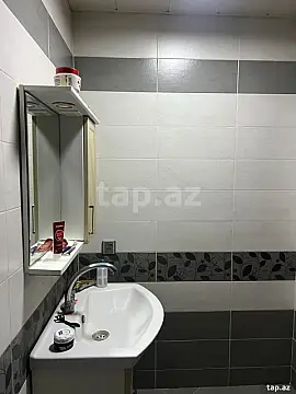 Kirayə verilir 2 otaqlı yeni tikili 65 m²