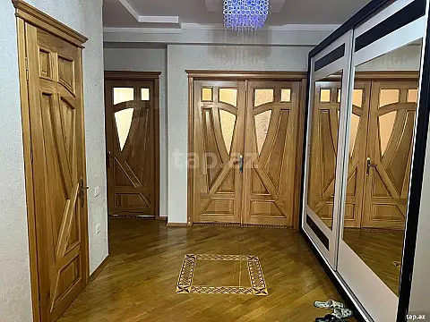 Kirayə verilir 4 otaqlı yeni tikili 110 m²