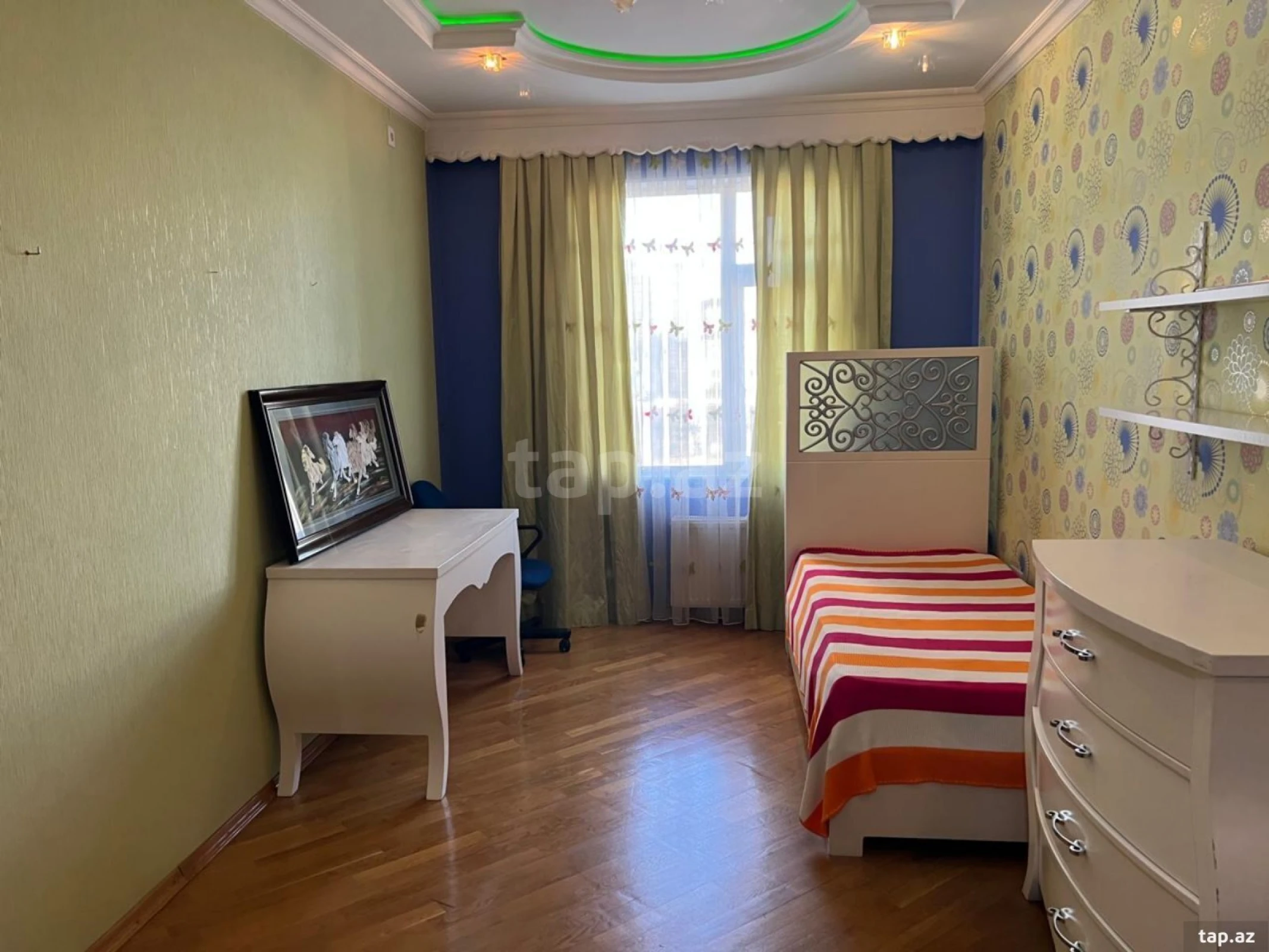 Kirayə verilir 4 otaqlı yeni tikili 110 m²
