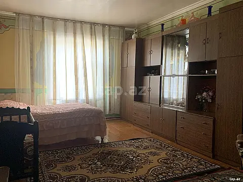 Satılır 5 otaqlı həyət evi