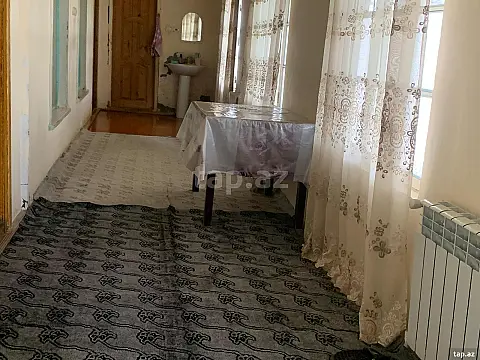 Satılır 5 otaqlı həyət evi